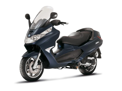 Piaggio X8 400